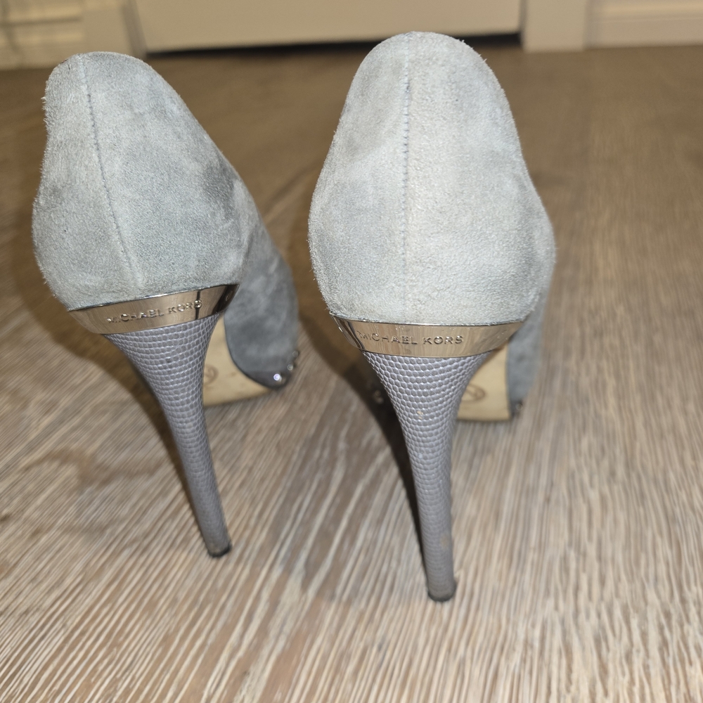 Michael Kors Light Gray Suede Heels